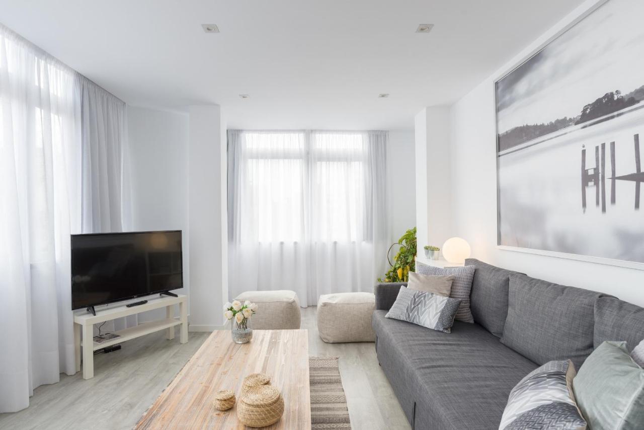 Urbe10 Angel Ganivet 2 Bedrooms Apartment Malaga Ngoại thất bức ảnh