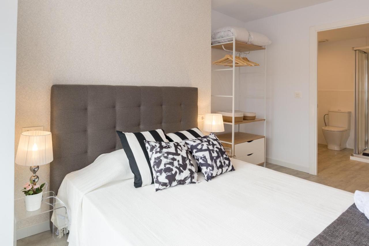 Urbe10 Angel Ganivet 2 Bedrooms Apartment Malaga Ngoại thất bức ảnh