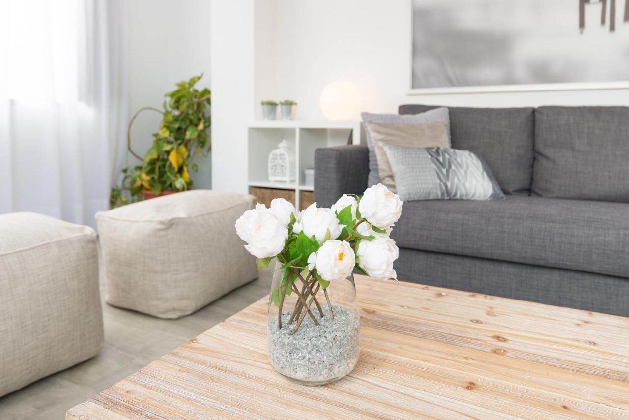 Urbe10 Angel Ganivet 2 Bedrooms Apartment Malaga Ngoại thất bức ảnh