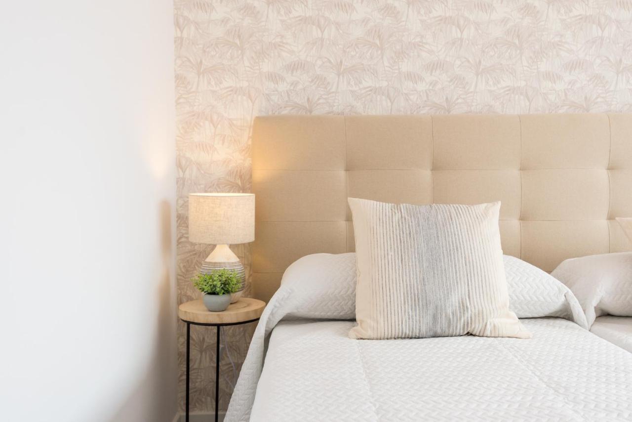 Urbe10 Angel Ganivet 2 Bedrooms Apartment Malaga Ngoại thất bức ảnh