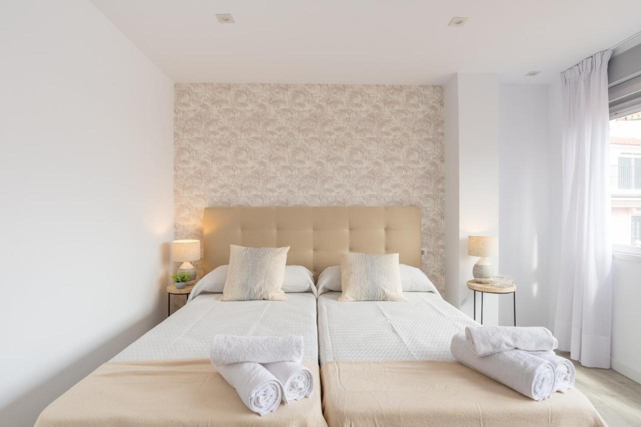 Urbe10 Angel Ganivet 2 Bedrooms Apartment Malaga Ngoại thất bức ảnh